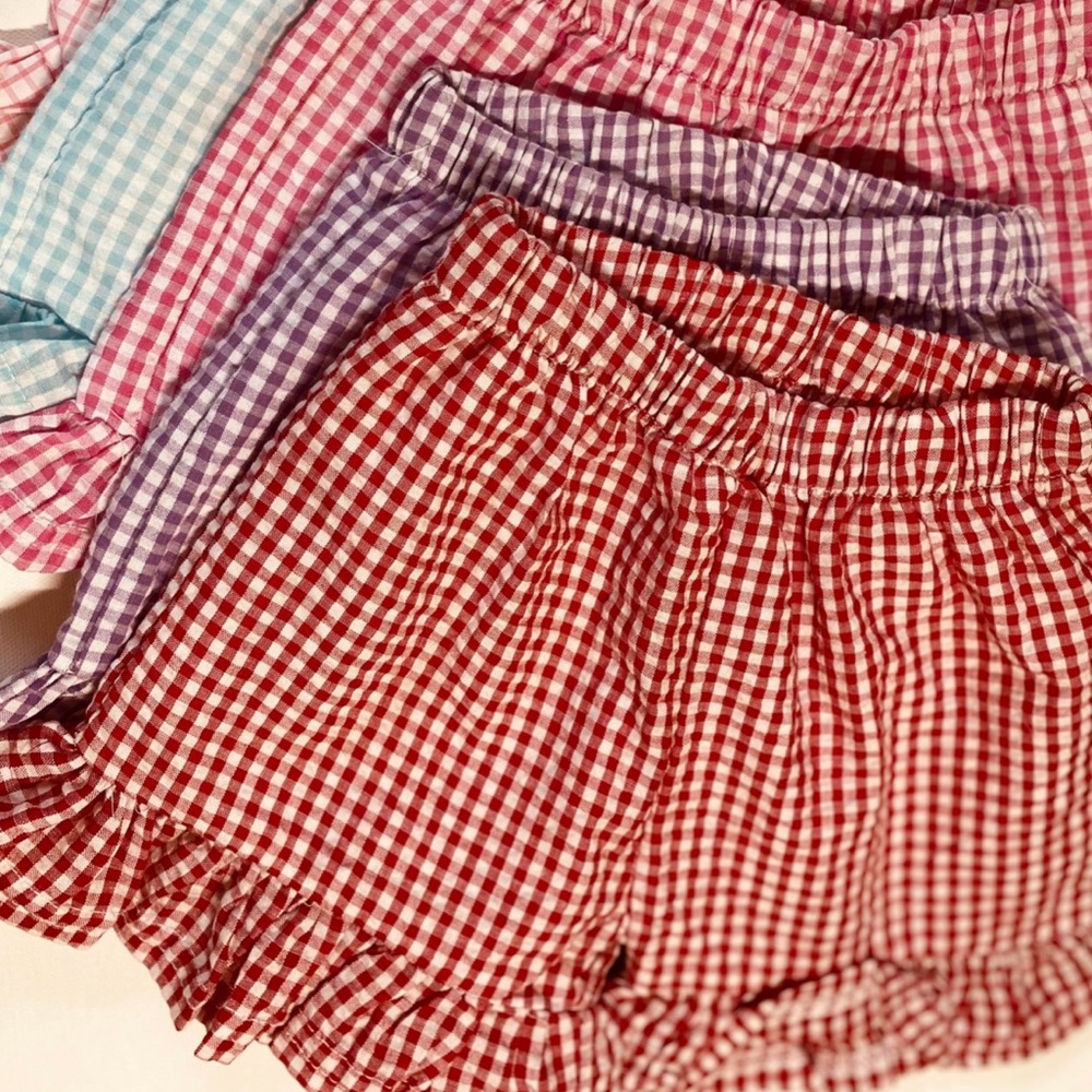 BRAND NEW - Red Plaid Ruffle Shorts (Medium) - Picture 4 of 7